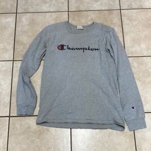 Size meduim  90% cotton 10% polyester  little wear on red of the c